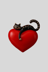 Broche pour femmes en alliage de zinc en forme de goutte d'huile avec un cœur rouge et un chat