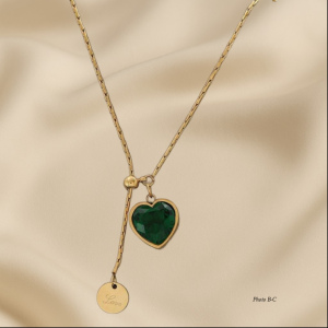 Collier en acier inoxydable, diamant émeraude en forme de cœur, en acier de titane