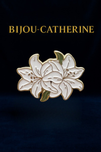 Pin's fleurs élégante émaillée