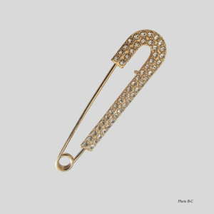Broche ou Grande Épingle couleur Or Décoration Vêtements pour Femmes
